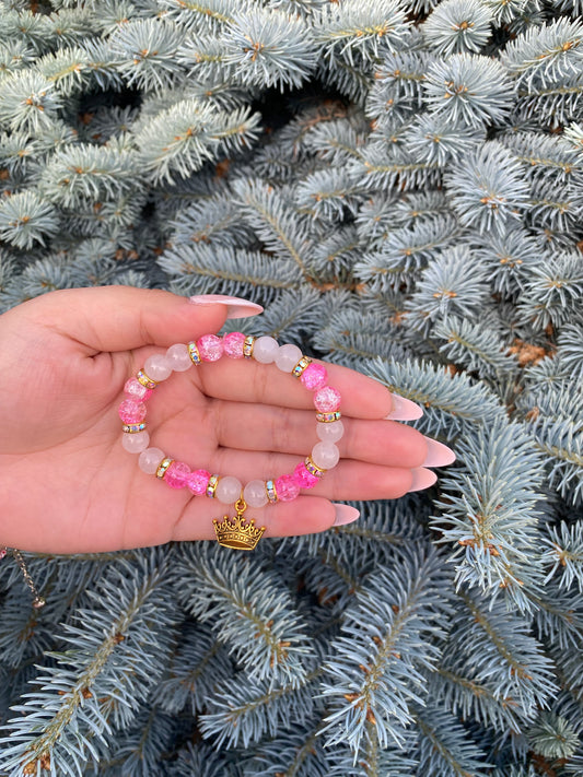 Handmade bracelet - Pink crown