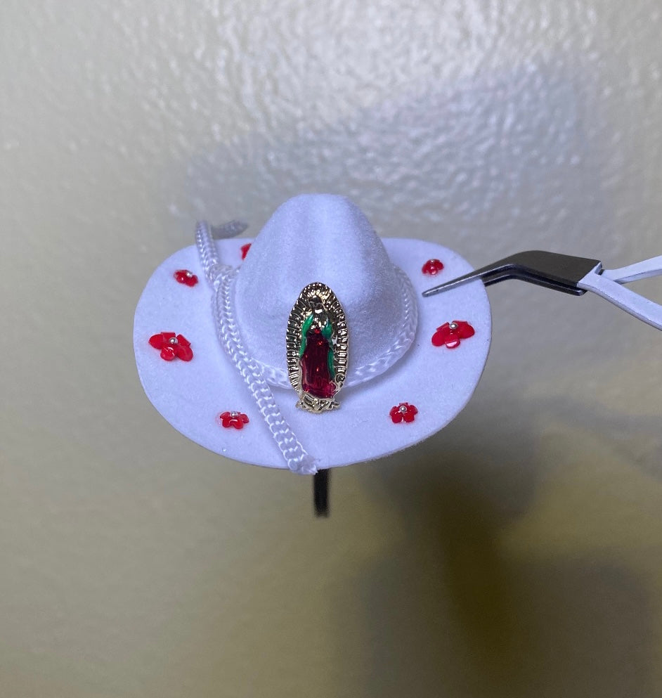 A-Mini hat keychain